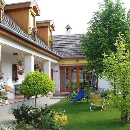 Rudolf'S Fogado Hotel Zsira ภายนอก รูปภาพ