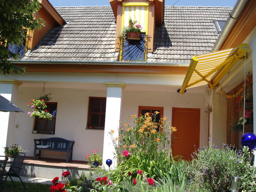 Rudolf'S Fogado Hotel Zsira ภายนอก รูปภาพ