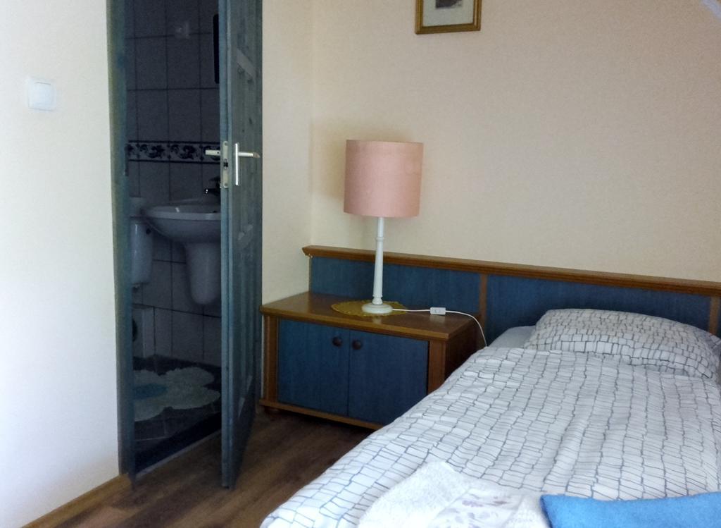 Rudolf'S Fogado Hotel Zsira ภายนอก รูปภาพ